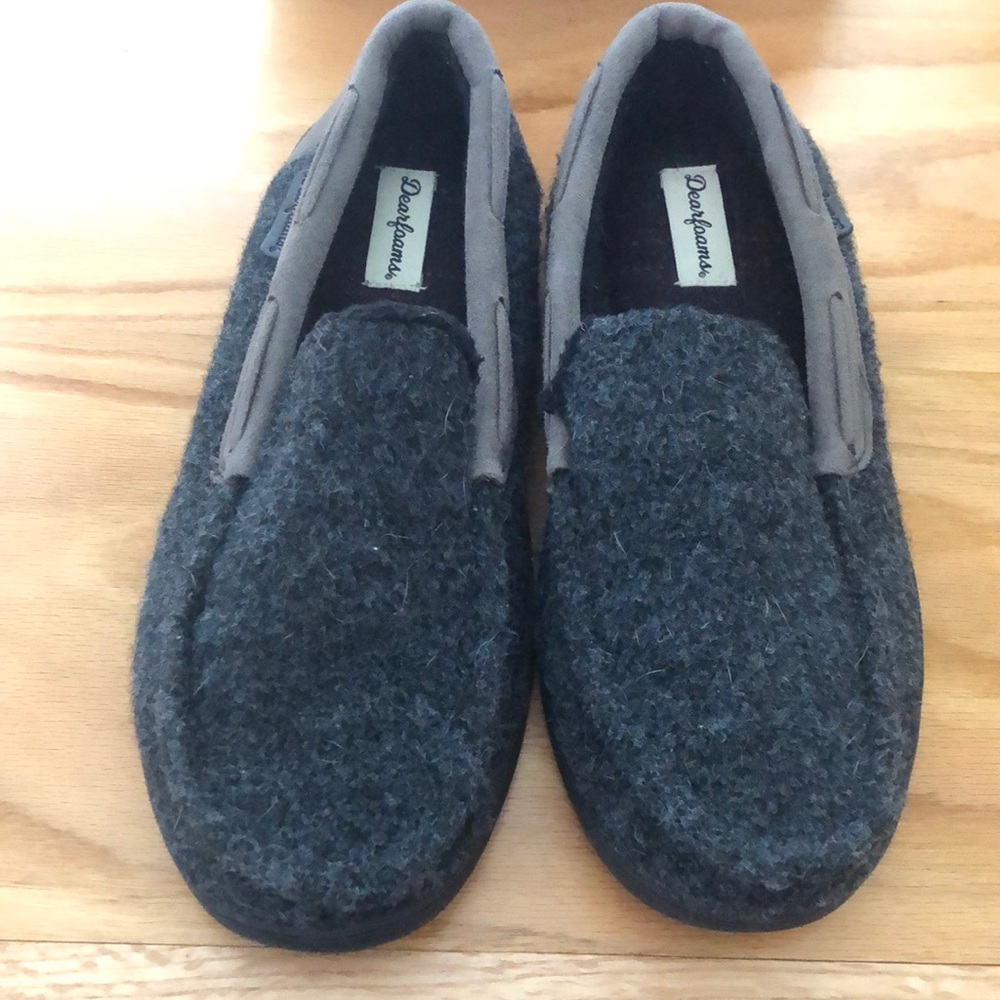 Men’s Dearfoam Slippers Size Small 7-8